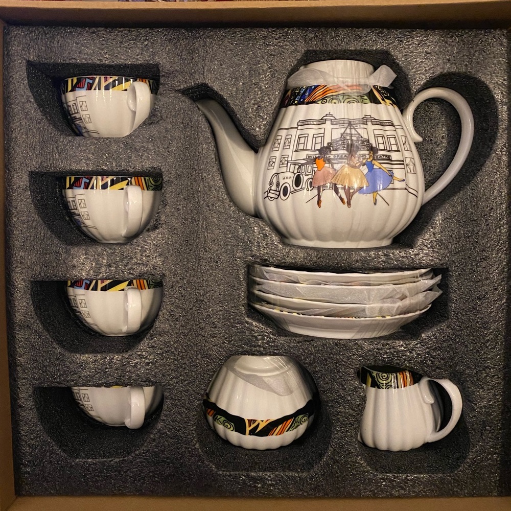 Black Ballerina Limited Edition Tea Set